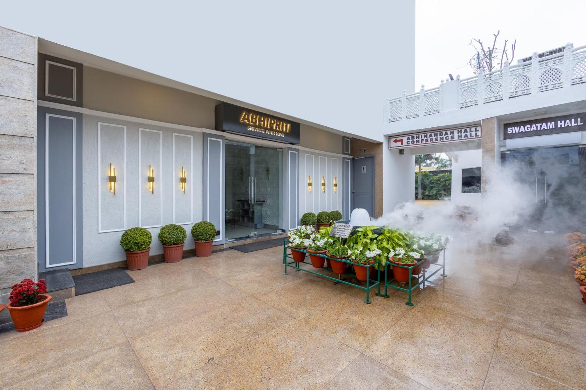 Aapno Ghar Resort & Amusement Park Гургаон Экстерьер фото
