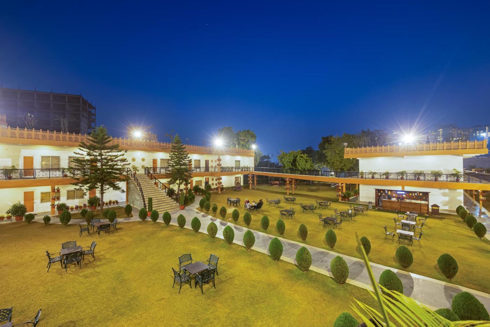 Aapno Ghar Resort & Amusement Park Гургаон Экстерьер фото