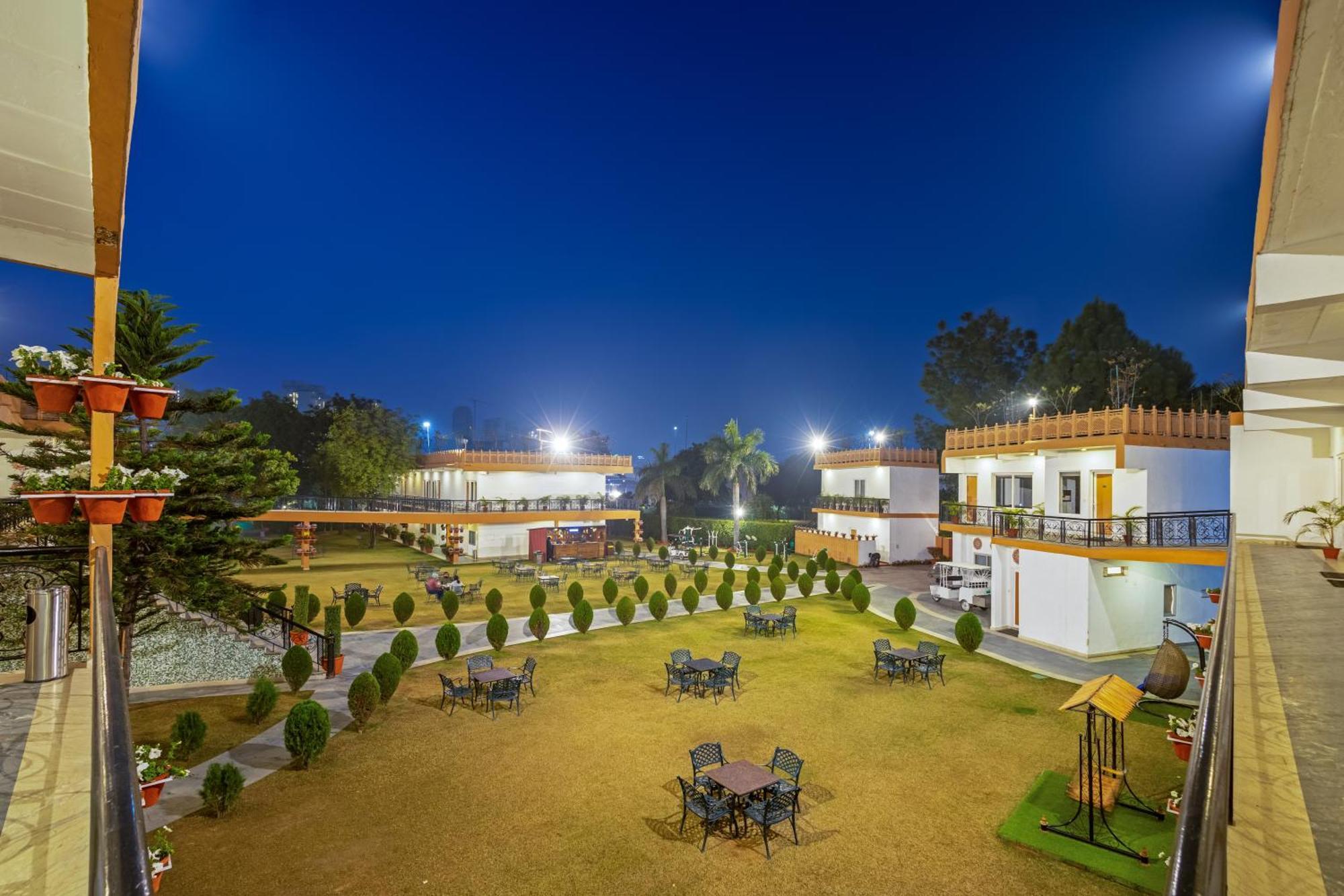Aapno Ghar Resort & Amusement Park Гургаон Экстерьер фото